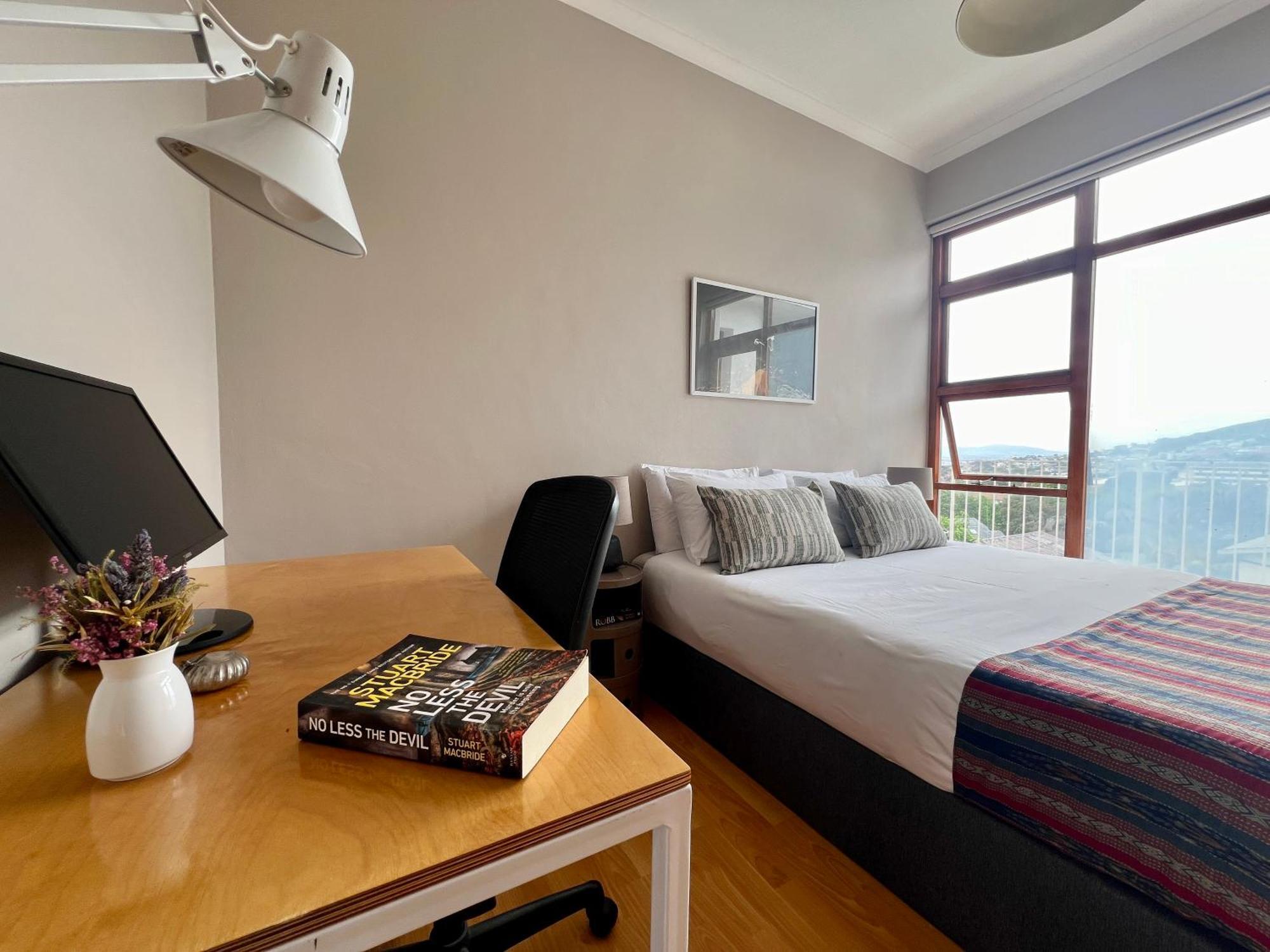 Spacious In Serene Neighbourhood *